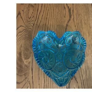 Rare Vintage L.E. Smith Aqua Blue Heart Glass Trinket Dish